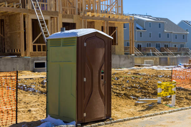 Best Porta potty delivery and setup  in Hamilton, MO